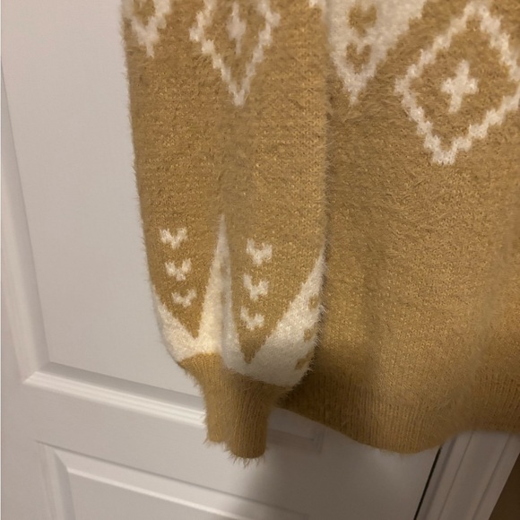 White Birch Women’s Mustard Yellow Knit Sweater Size XL Nordic Pattern, Cozy. - Picture 3 of 6